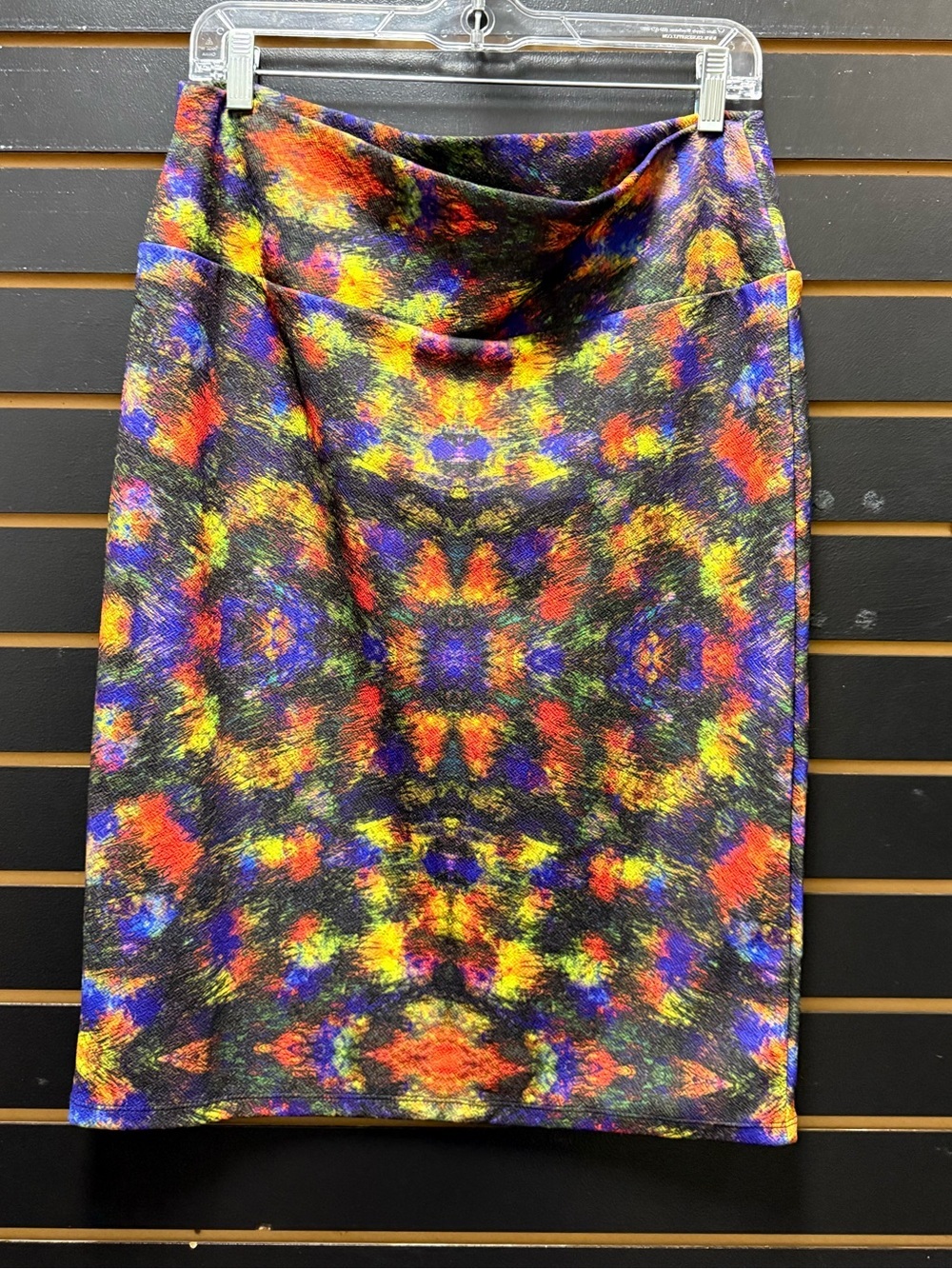 LuLaRoe Cassie Pencil Skirt Multicolor Abstract Print Size L NWOT